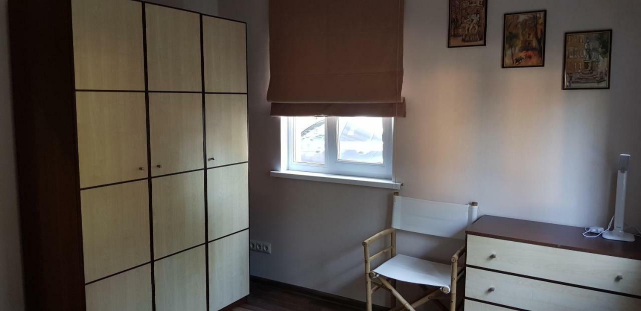 Goratwins Guest House Near Boryspil Airport Hora Екстериор снимка