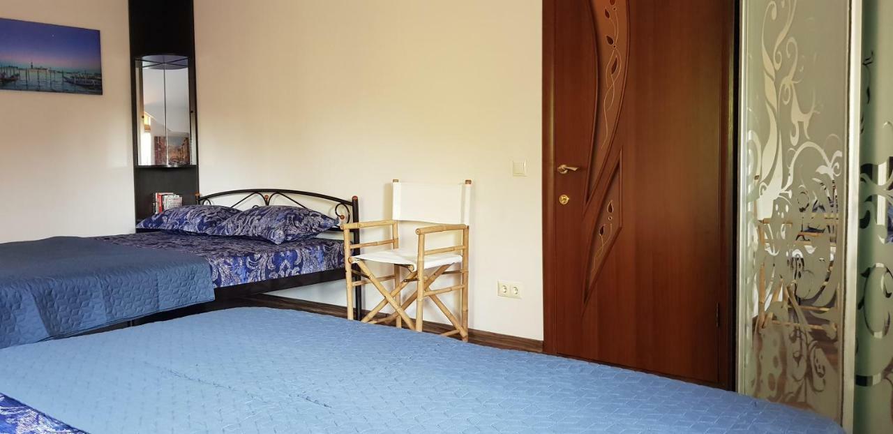 Goratwins Guest House Near Boryspil Airport Hora Екстериор снимка